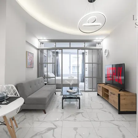 Danae, The Luxury Apartament Salonic